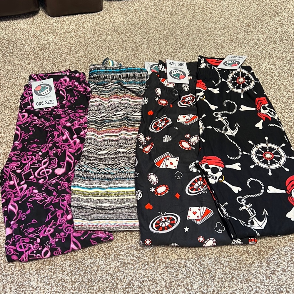 Pack of 4 leggings.